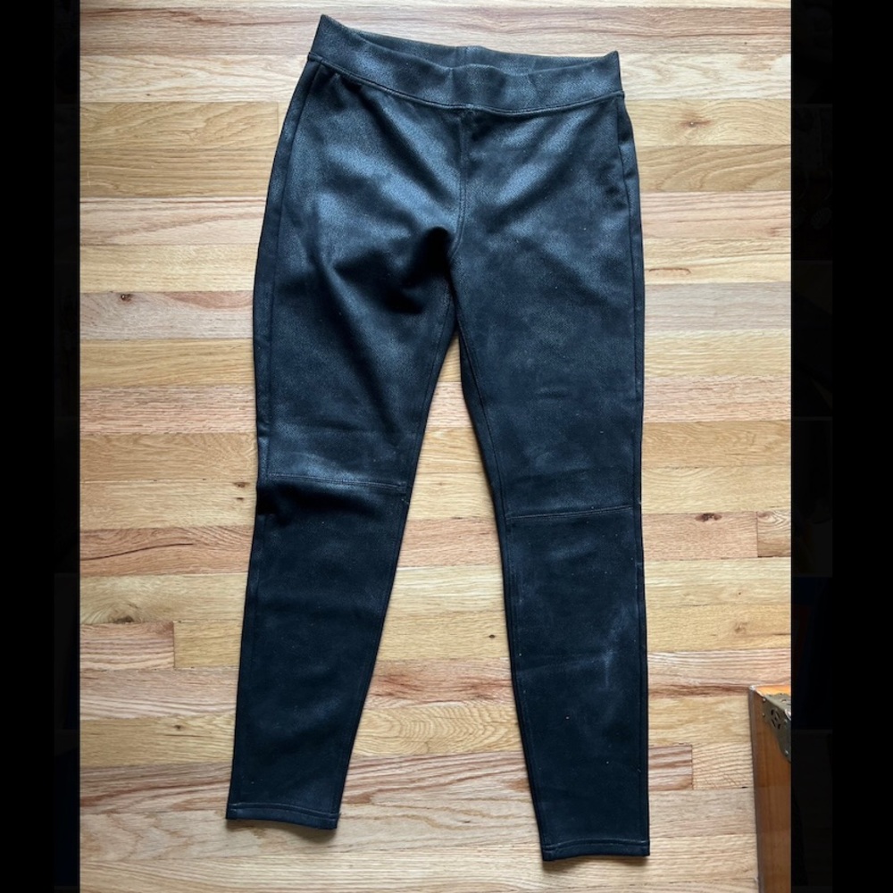 Hue Black Leggings